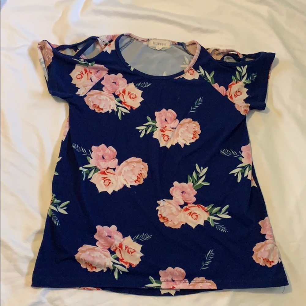 Blue floral girls top